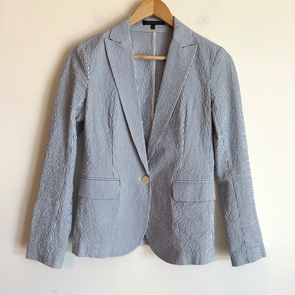 Theory Itala Chipper Seersucker Blazer 4 Blue White Stripe Button Preppy Coastal